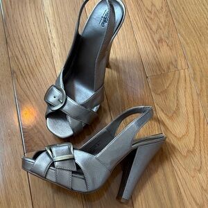 Mossimo Supply Co. Metallic Taupe Slingback Heels